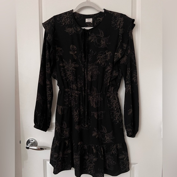 Aritzia Wilfred Bellow mini dress - Picture 3 of 9